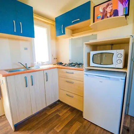 Camping Mobil-home Avec Clim - 4 Pers. - Api-1-52-2192 *